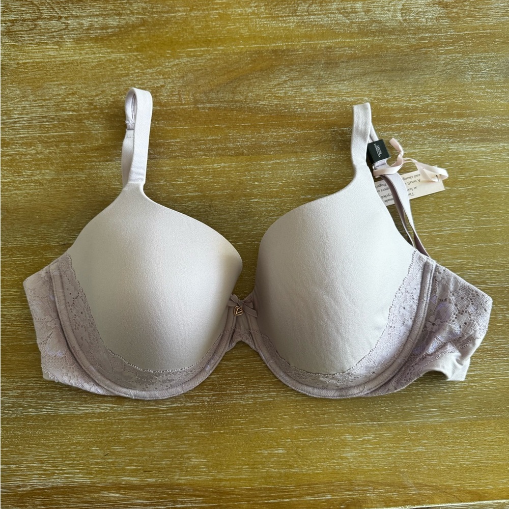 Elegant Lilac Lace Bra